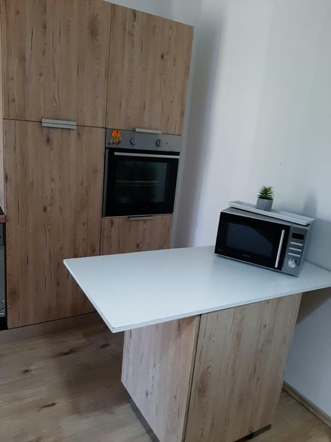 Zoe Apartment Maribor Extérieur photo
