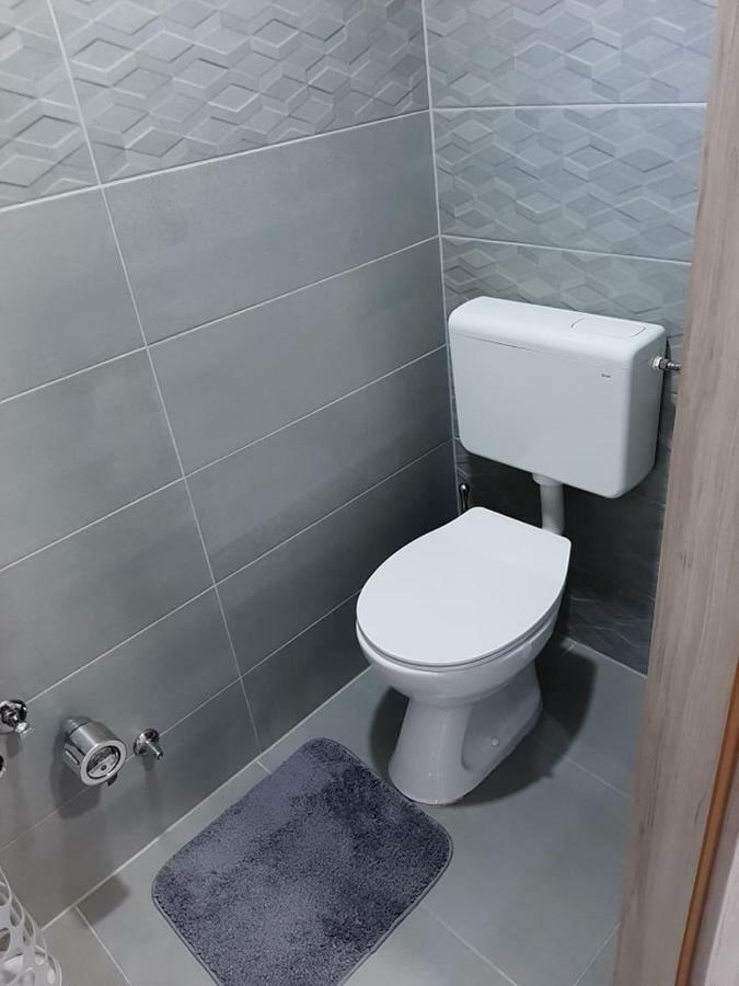 Zoe Apartment Maribor Extérieur photo