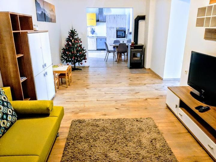 Zoe Apartment Maribor Extérieur photo